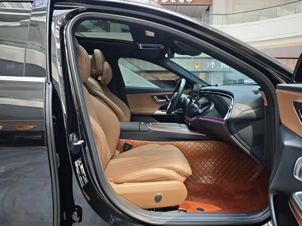 Mercedes-Benz E-Class E 2024 E 300 L Luxury