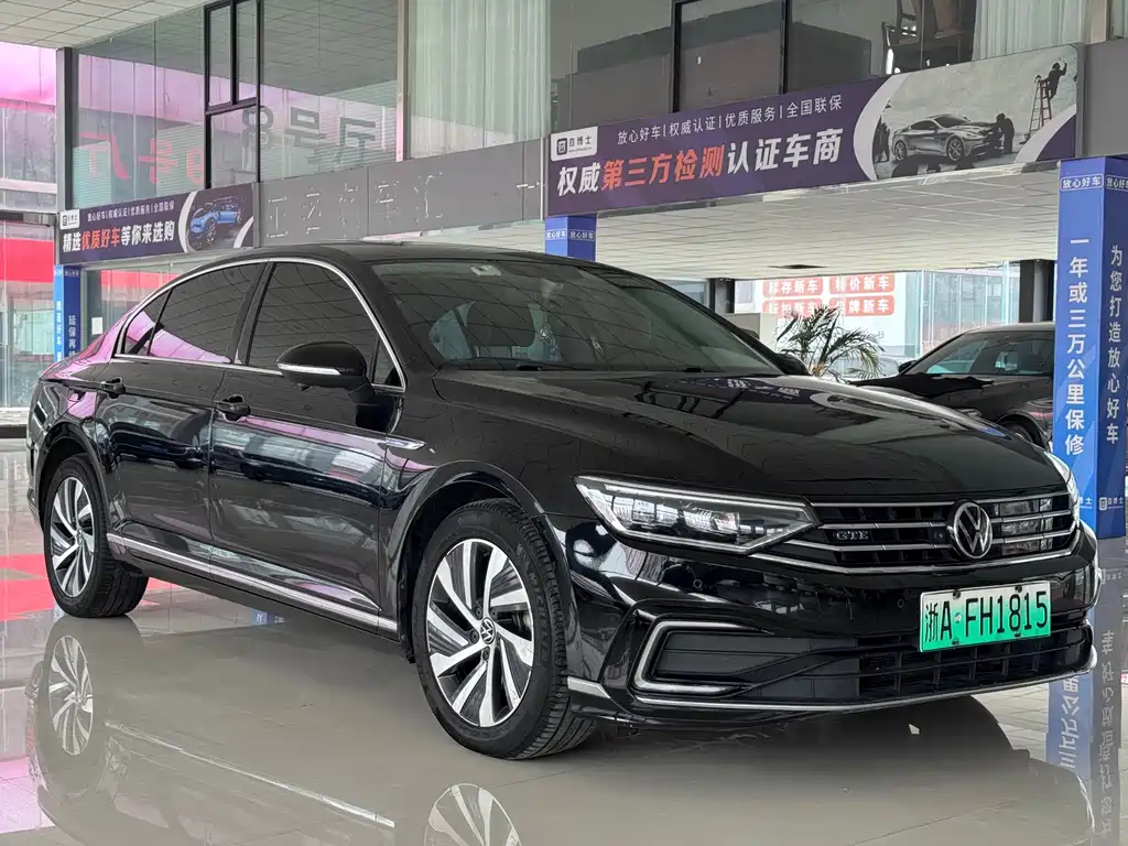 Volkswagen Magotan PHEV — миниатюра 3