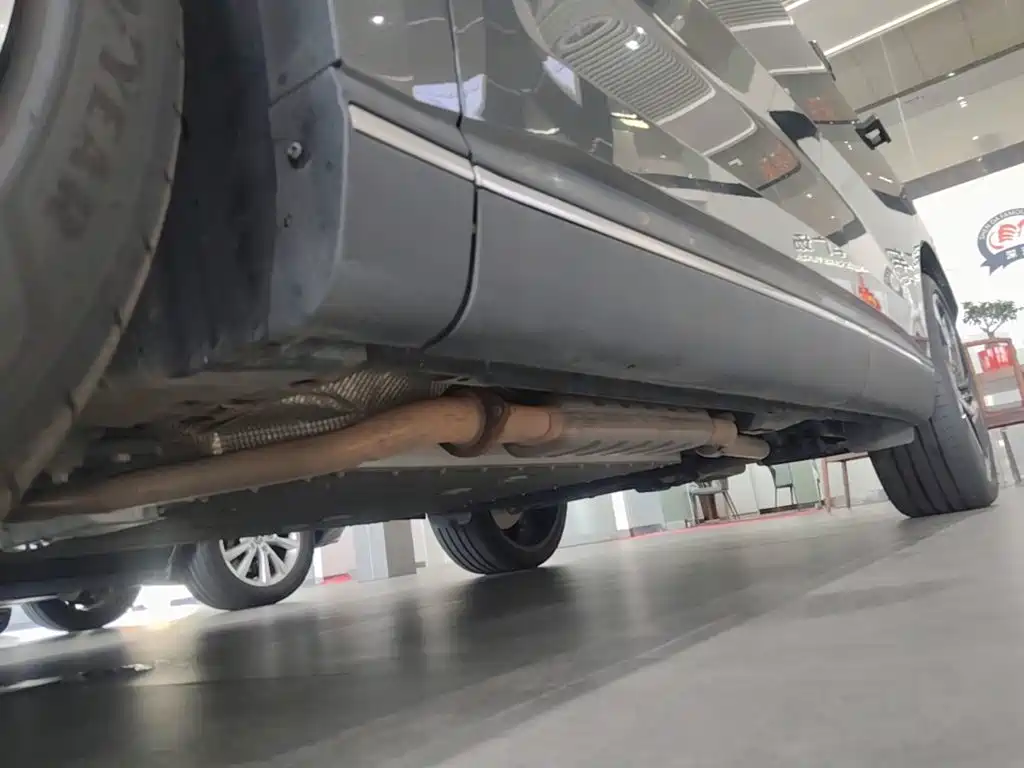 Volvo XC70 PHEV — миниатюра 22