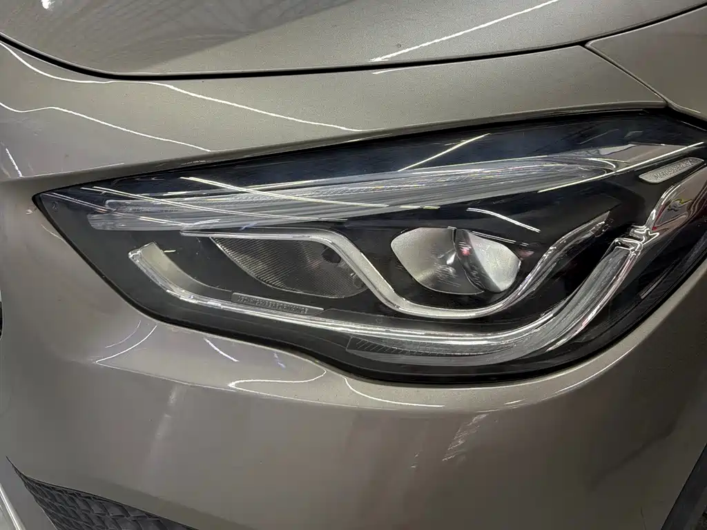 Mercedes-Benz GLA — миниатюра 12
