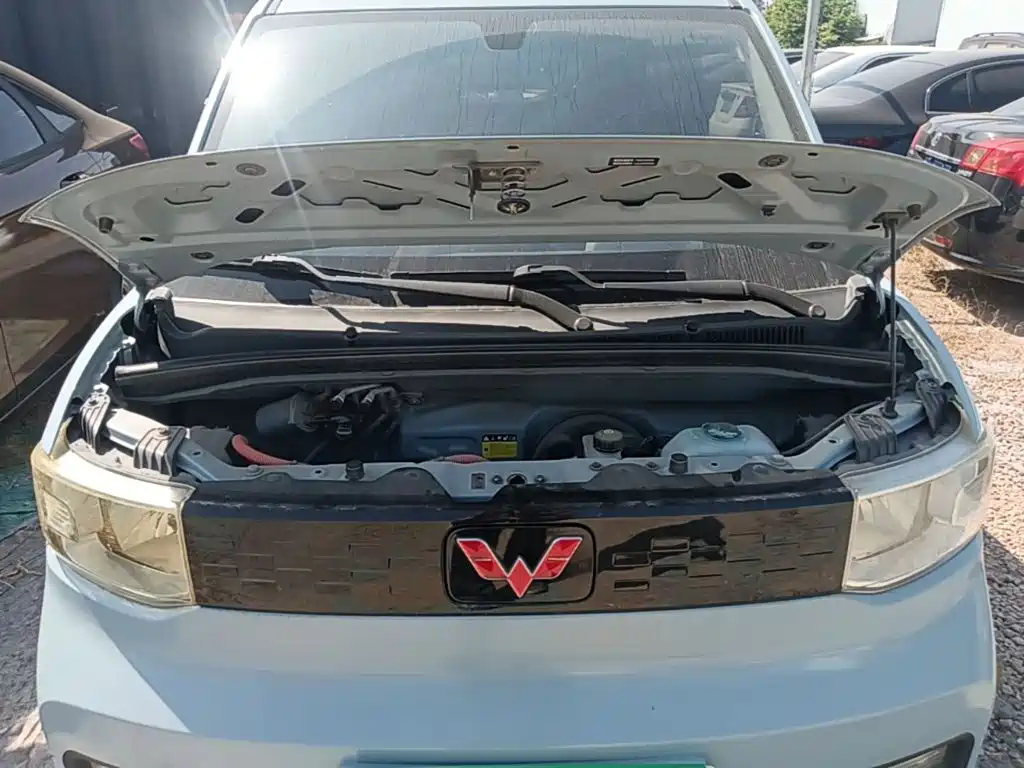 Wuling MINIEV — миниатюра 20