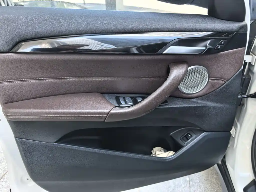 BMW X1 - фото 14