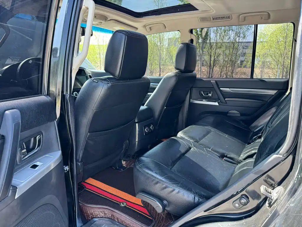 Mitsubishi Pajero (Import) 3.0L Auto Premium Edition China V, фото 5
