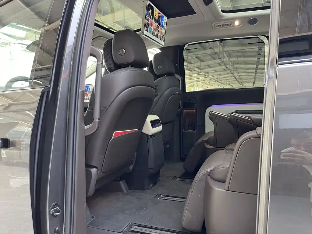 Li Auto Li MEGA — миниатюра 15
