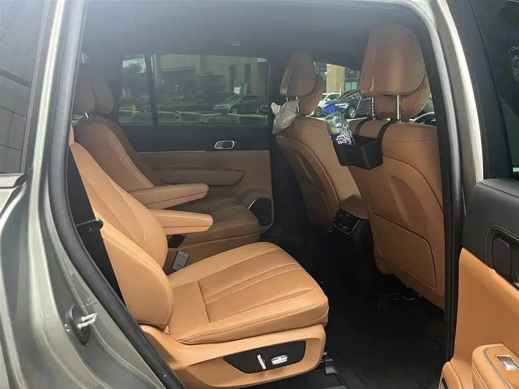 Li Auto ONE 2020 6 мест