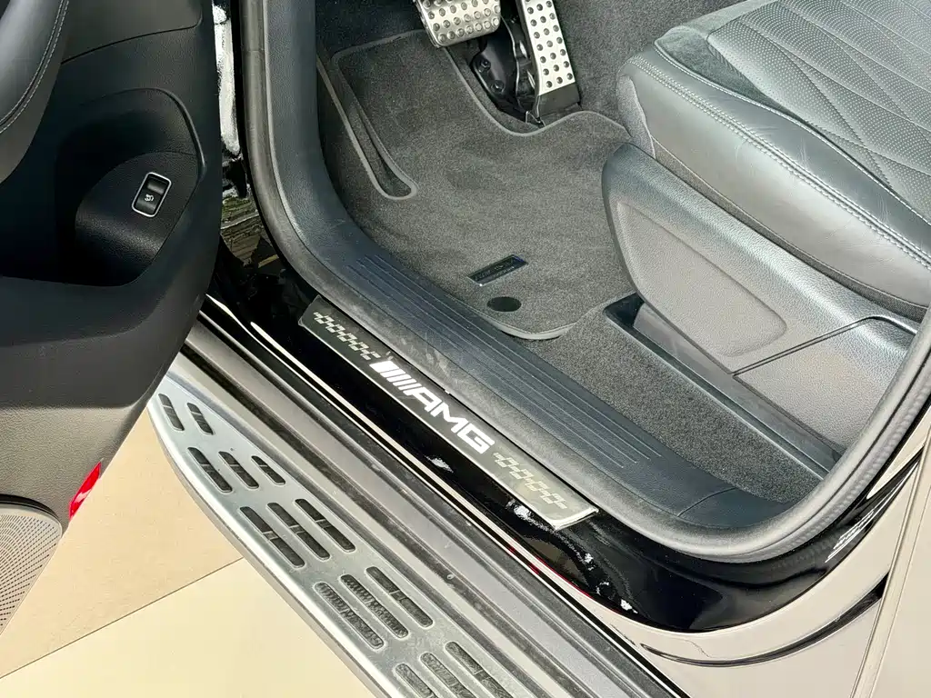 Mercedes-Benz GLS AMG — миниатюра 13