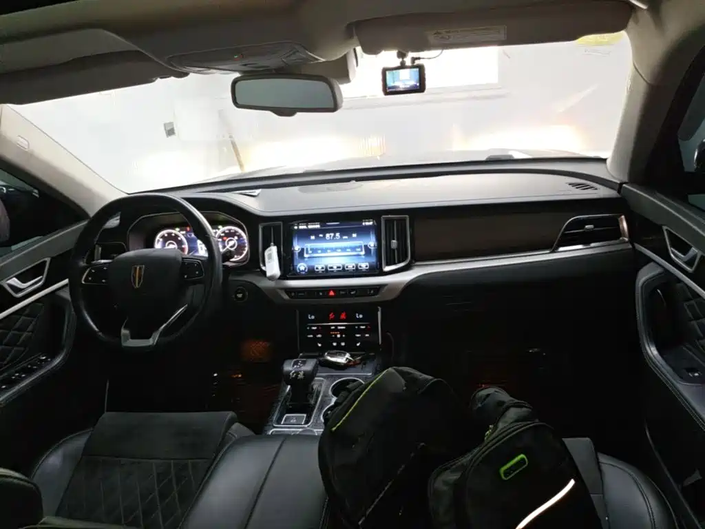 Hongqi Hongqi HS7 — миниатюра 10