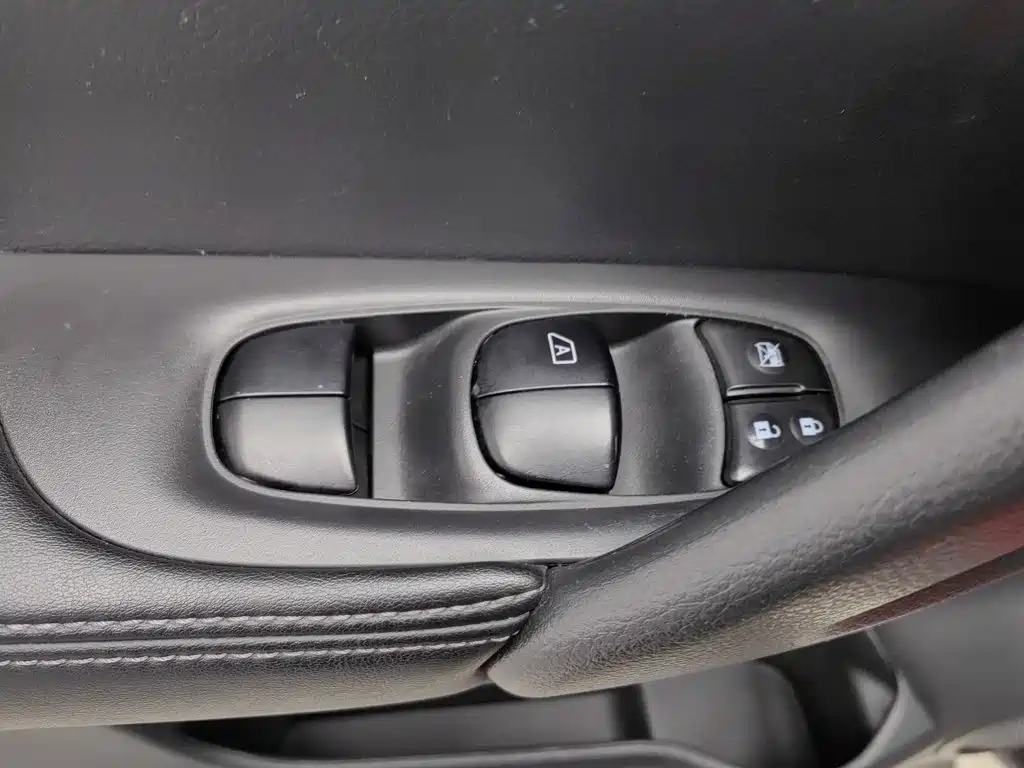 Nissan X-Trail — миниатюра 9