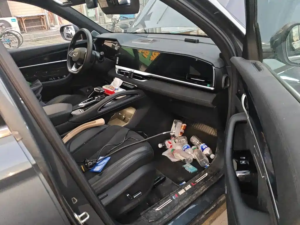 Geely Xingyue L — миниатюра 20