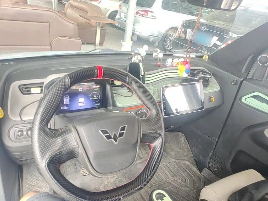 Wuling MINIEV — миниатюра 10
