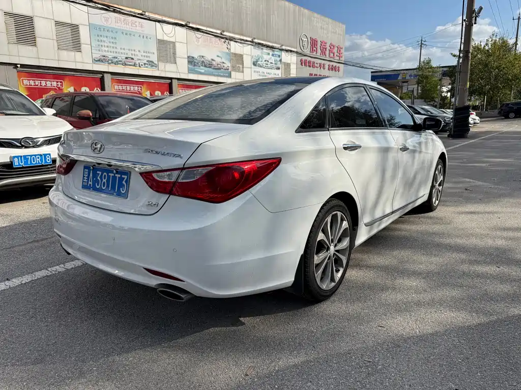 Hyundai Sonata — миниатюра 4
