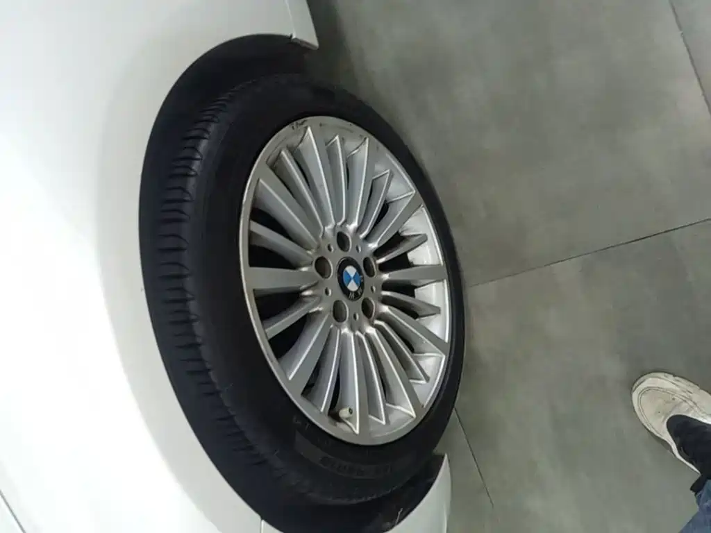 BMW 3 Series — миниатюра 23