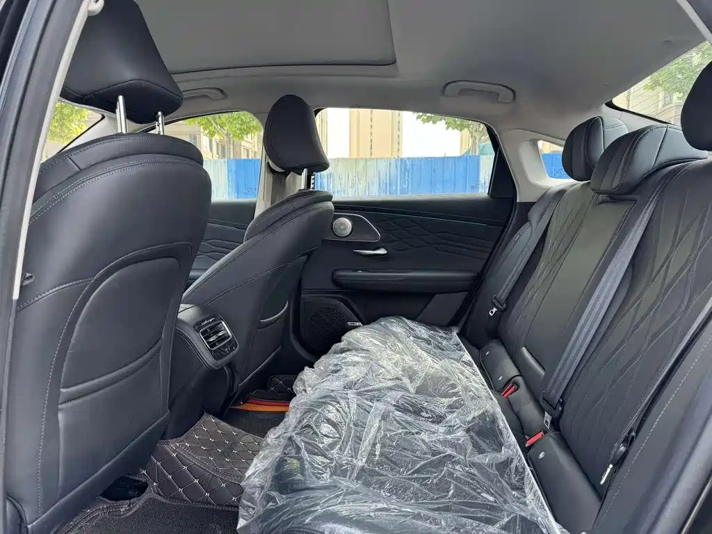 Chery 8 PRO 2025 1.6T DCT Luxury +