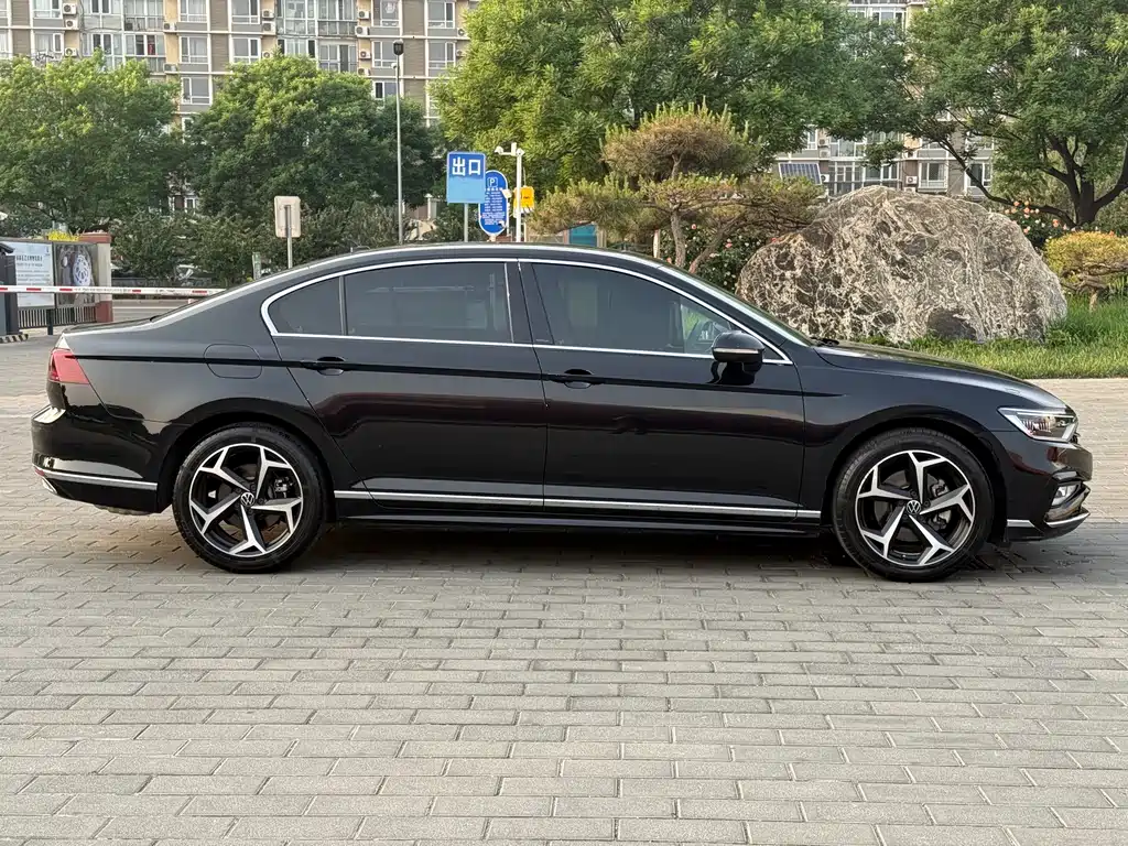 Volkswagen Magotan 2023 200 330TSI DSG Lead