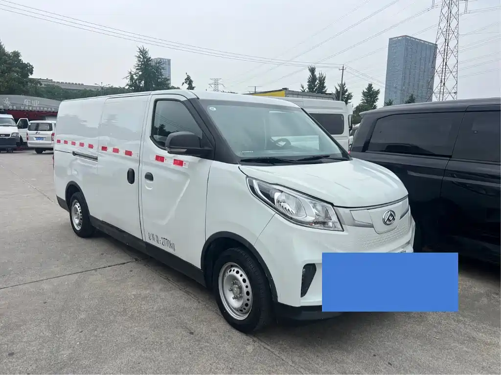 Maxus EV30
