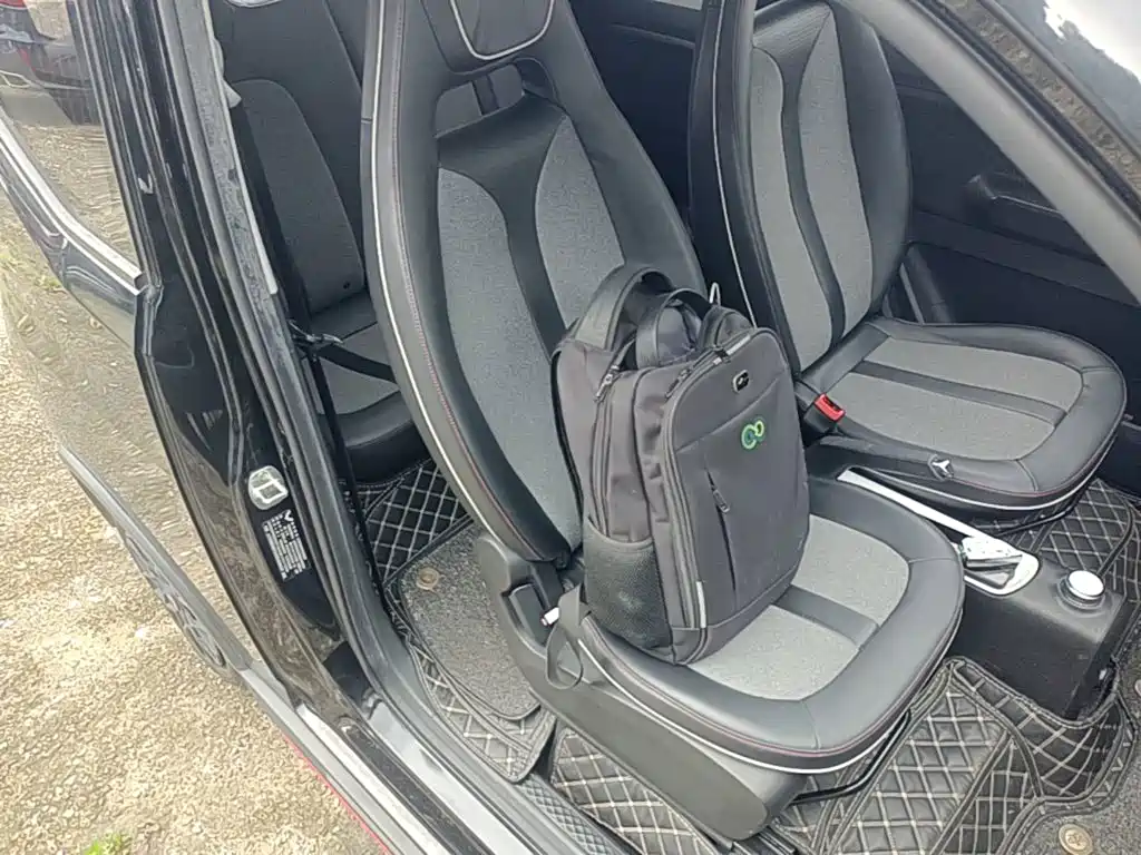 Wuling MINIEV — миниатюра 25