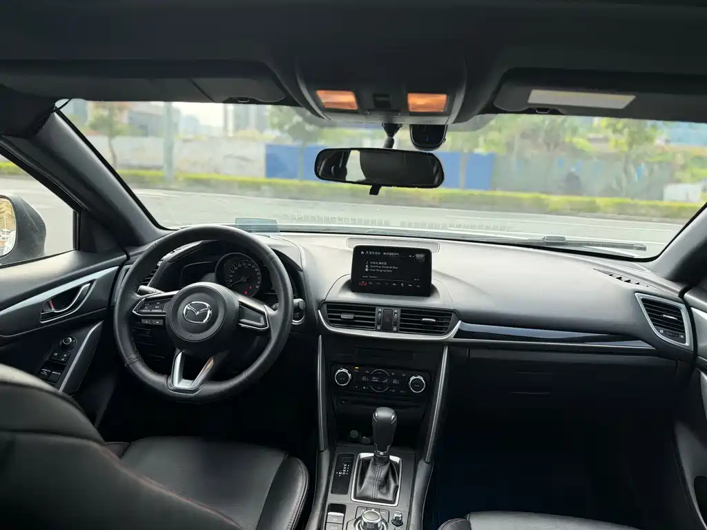 MAZDA CX 4
