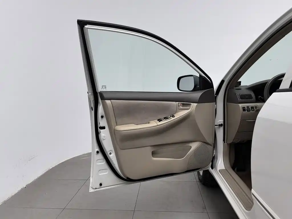 Toyota Corolla — миниатюра 8