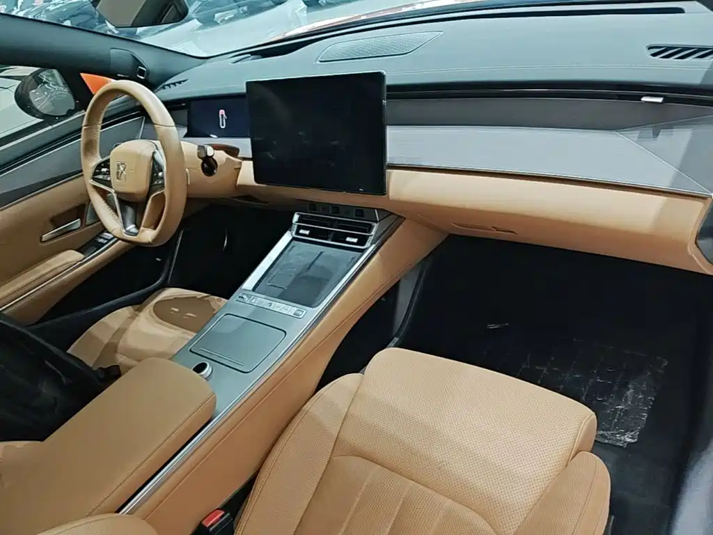 BYD Хань Ли — миниатюра 10