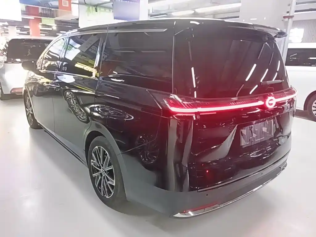 GAC Motor Trumpchi E8 PHEV — миниатюра 5