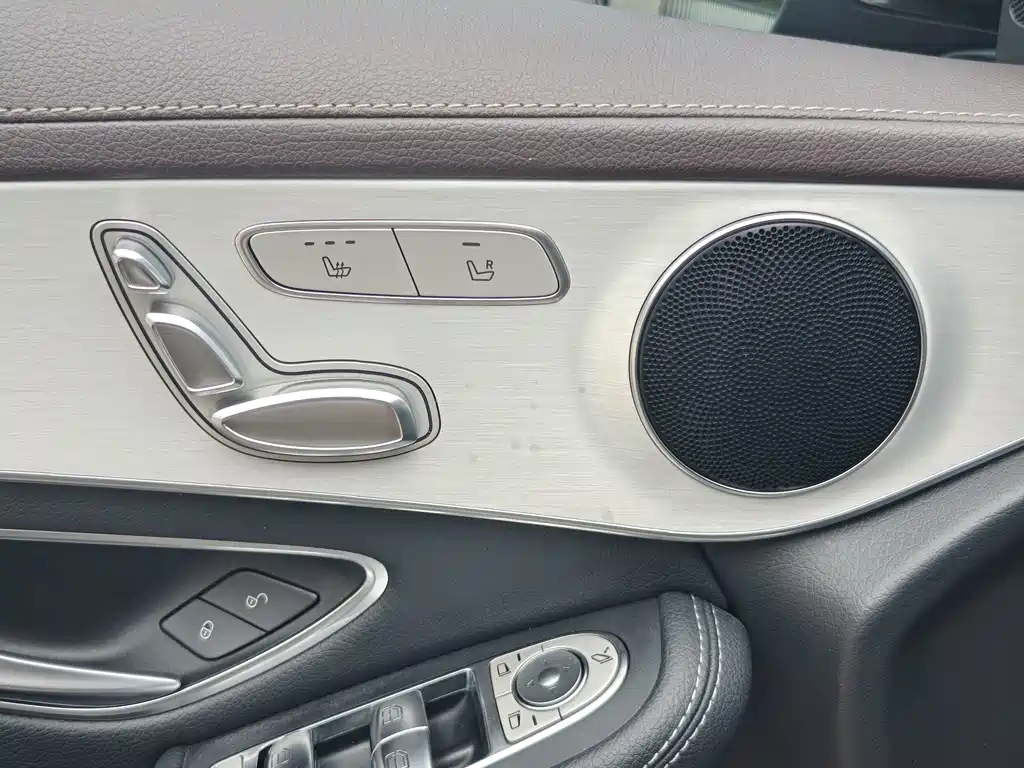Mercedes-Benz GLC — миниатюра 11