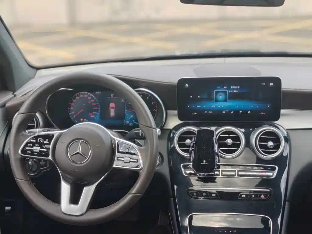 Mercedes-Benz GLC — миниатюра 6