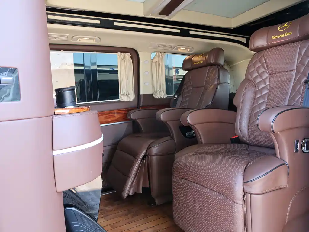 Mercedes-Benz V-Class — миниатюра 6