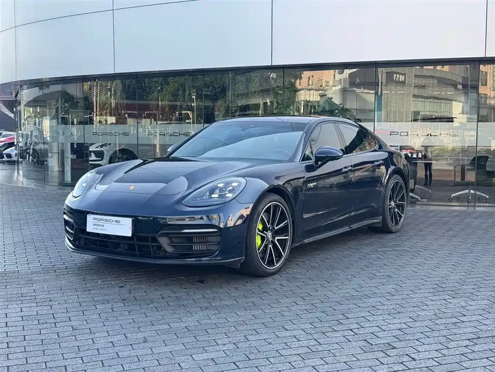 Porsche Panamera Hybrid 2021
