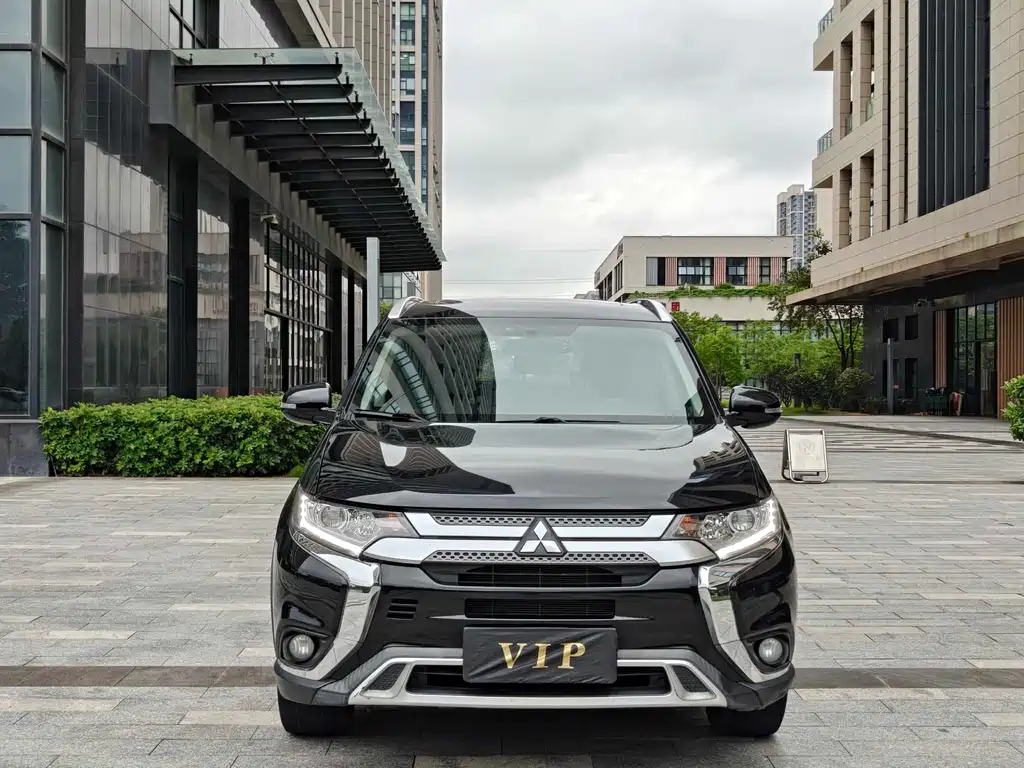 Mitsubishi Outlander 2019