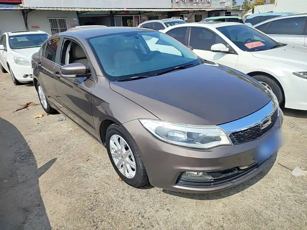 Qoros Qoros 3 — миниатюра 4