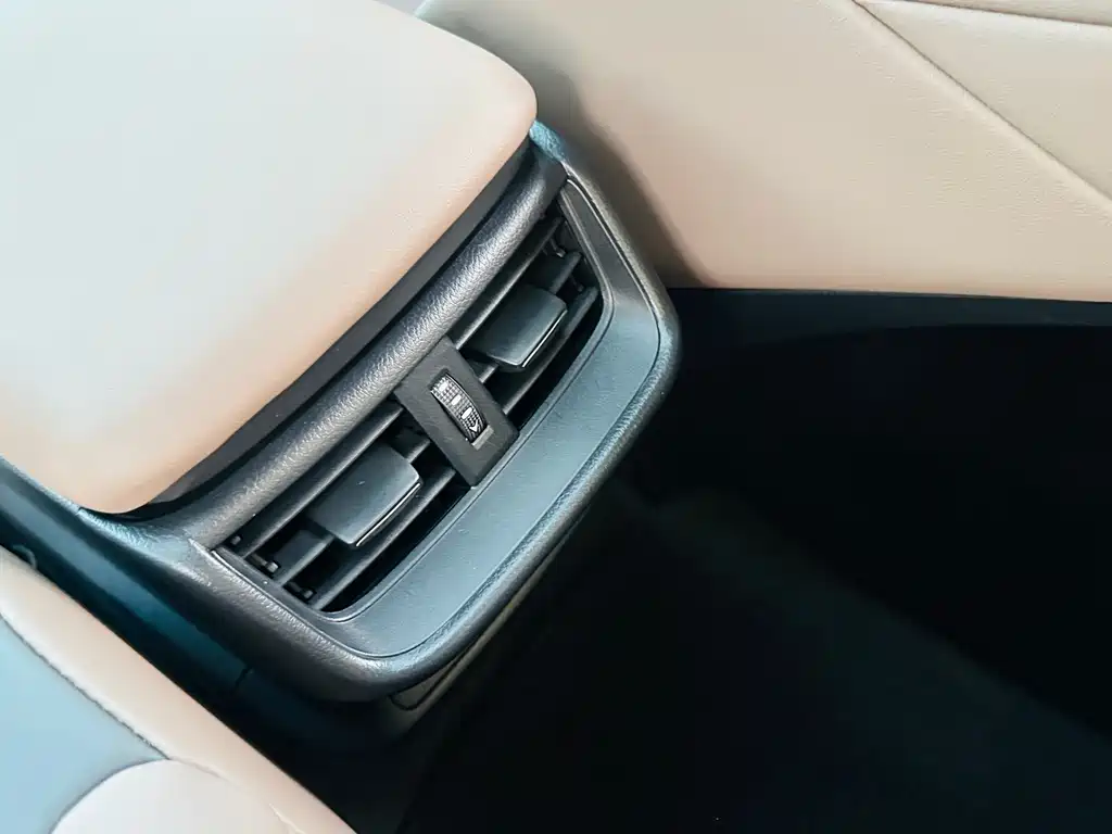 Lexus ES — миниатюра 21
