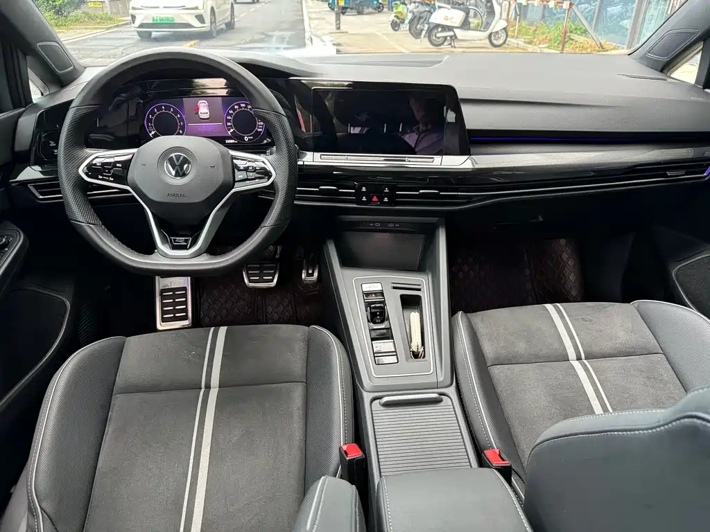 Volkswagen Golf — миниатюра 10