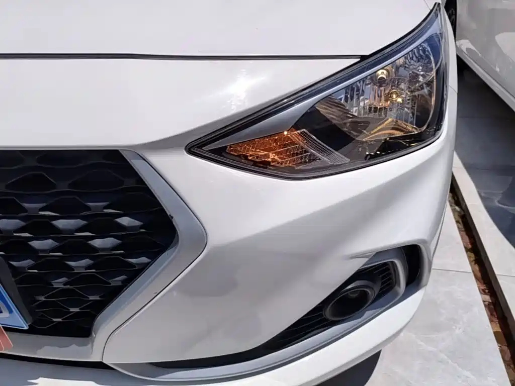 Hyundai Elantra — миниатюра 24