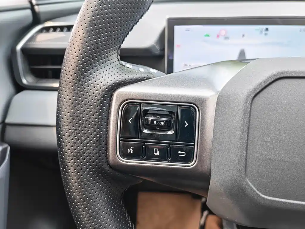 Toyota RAV4 — миниатюра 13