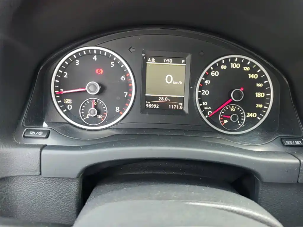 Volkswagen Tiguan — миниатюра 17