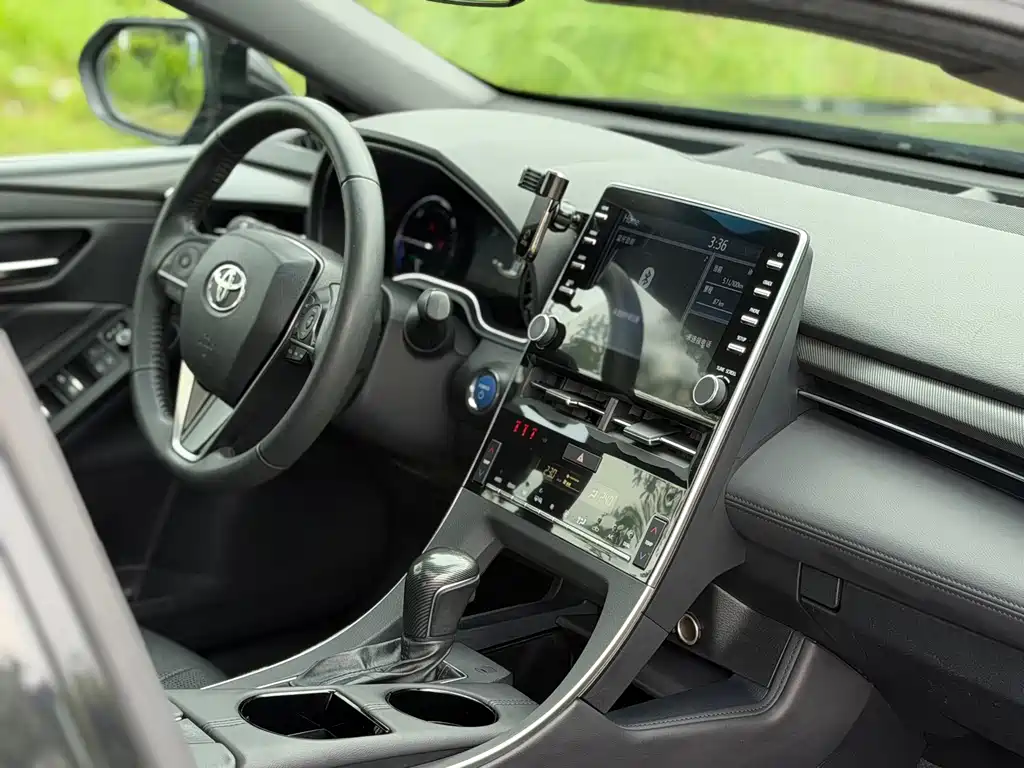 Toyota Avalon — миниатюра 13