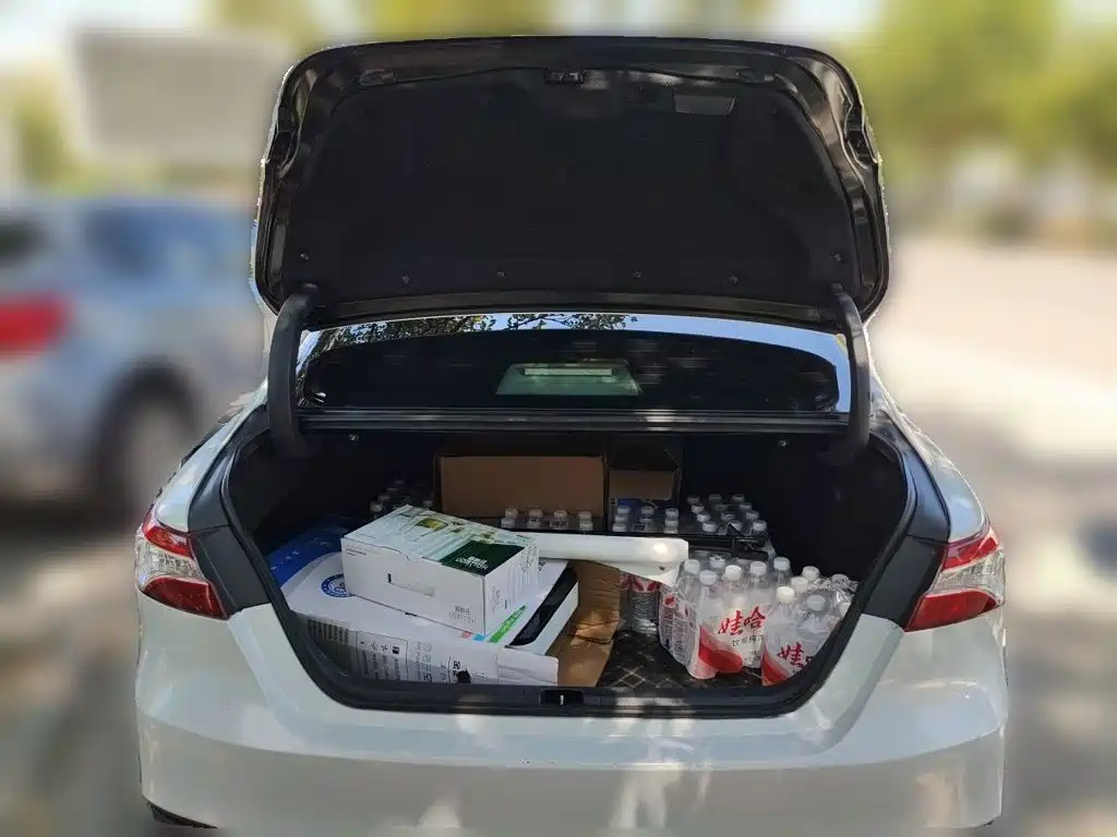 Toyota Camry — миниатюра 20