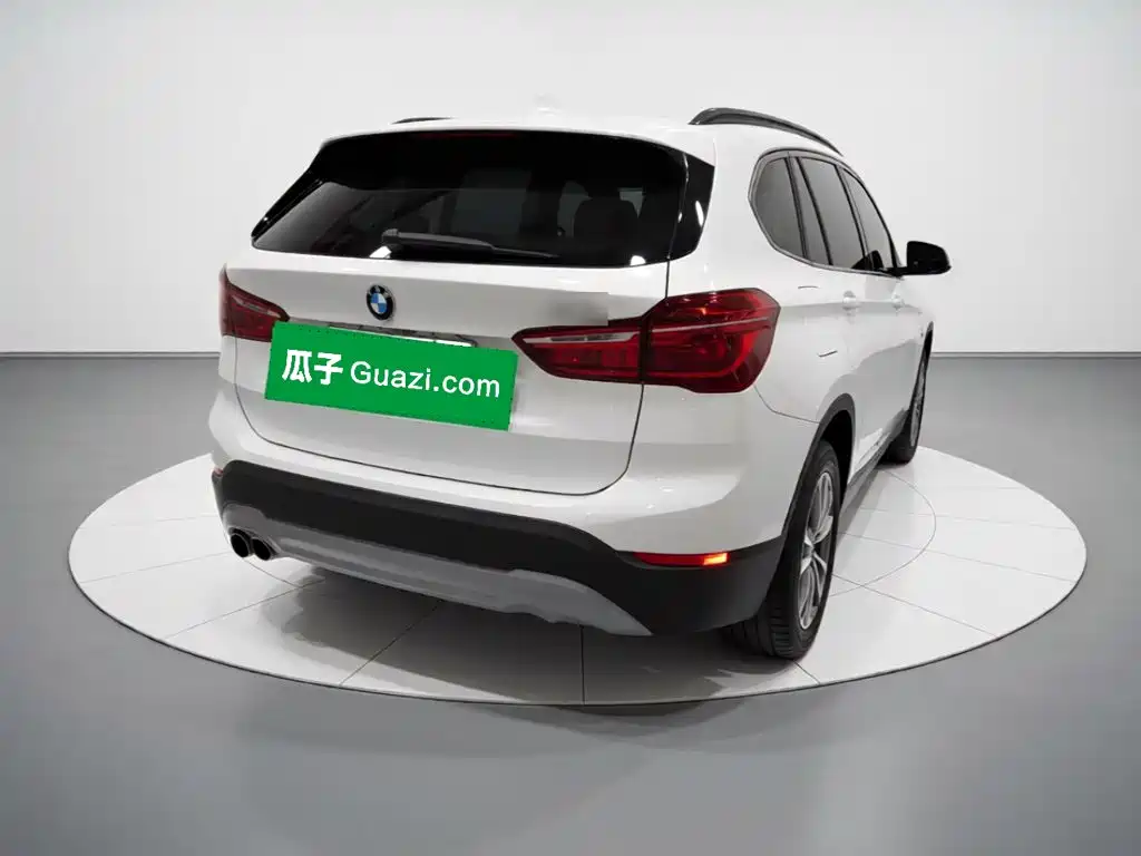 BMW X1 — миниатюра 6