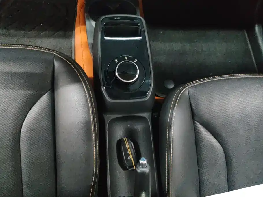 Dongfeng EV YOUNG Guang Xiaoxin — миниатюра 16