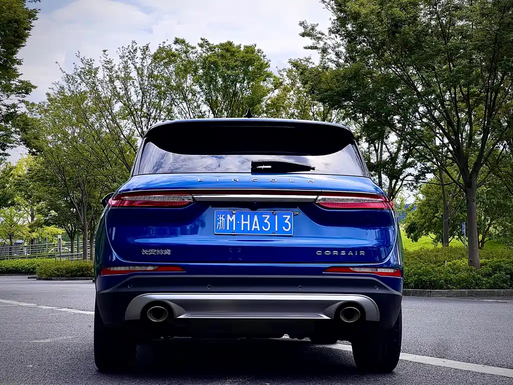 Lincoln Corsair — миниатюра 5