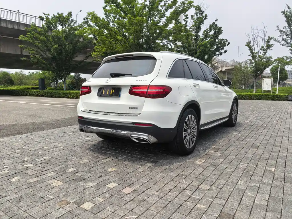 Mercedes-Benz GLC 2016 GLC 260 4MATIC