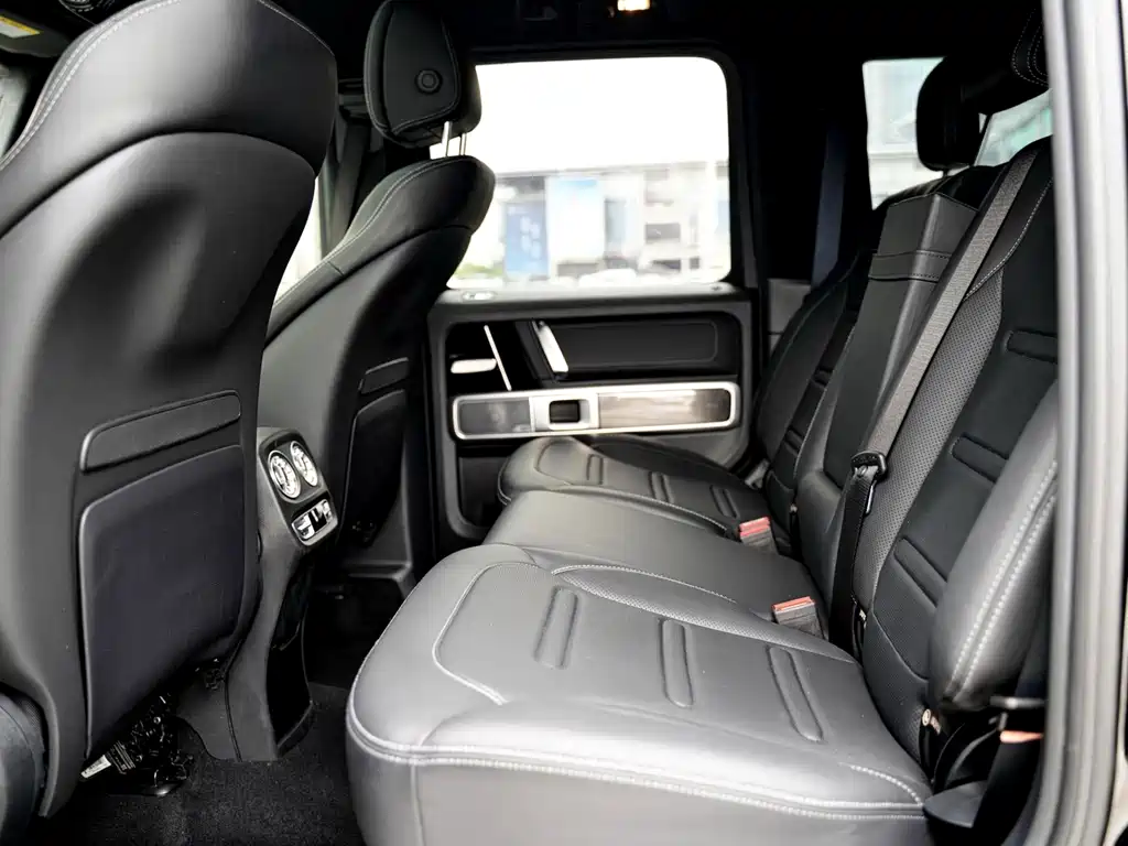 Mercedes-Benz G-Class — миниатюра 11