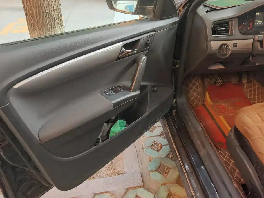Volkswagen Lavida — миниатюра 7