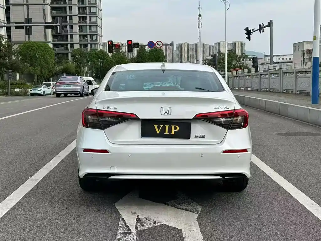 Honda Civic — миниатюра 8