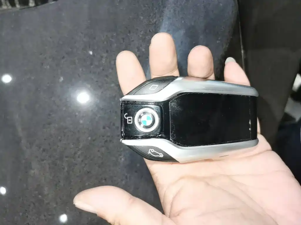 BMW 7 Series — миниатюра 9
