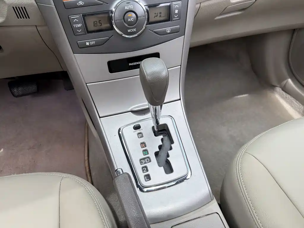 Toyota Corolla — миниатюра 8