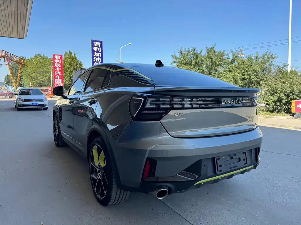 Lynk & Co 05 — миниатюра 12