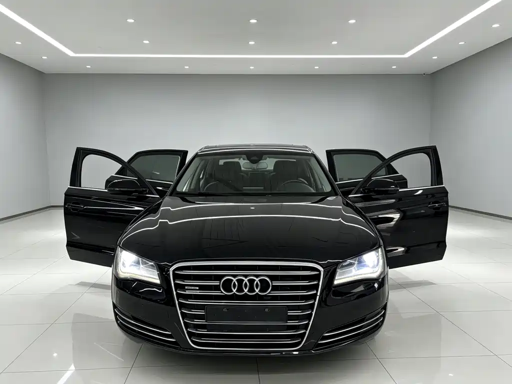 Audi A8 2012