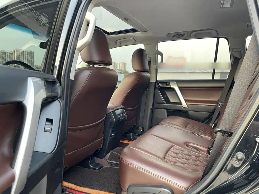 Toyota Prado — миниатюра 16