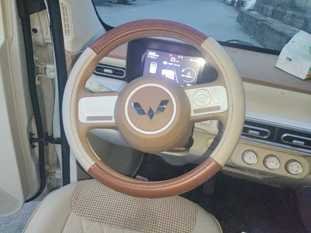 Wuling MINIEV — миниатюра 11